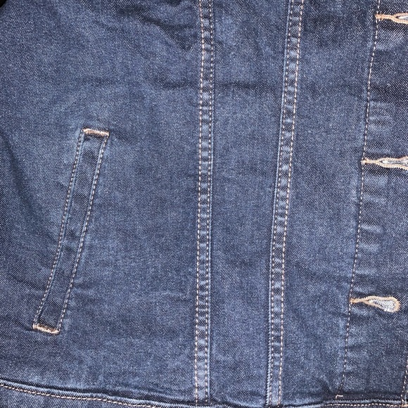 Levi Plus Size Denim Jacket - Picture 6 of 7